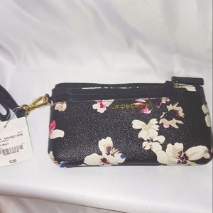 Liz Claiborne wristlet purse